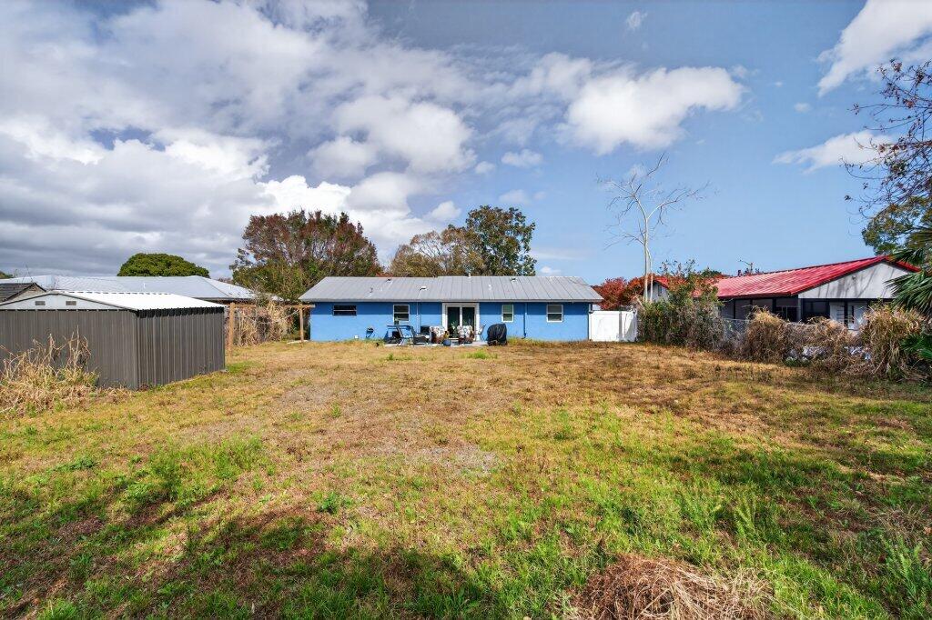 PINECREST ESTATES UNIT 1 - Residential