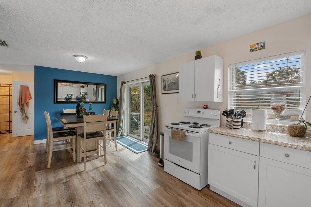 PINECREST ESTATES UNIT 1 - Residential