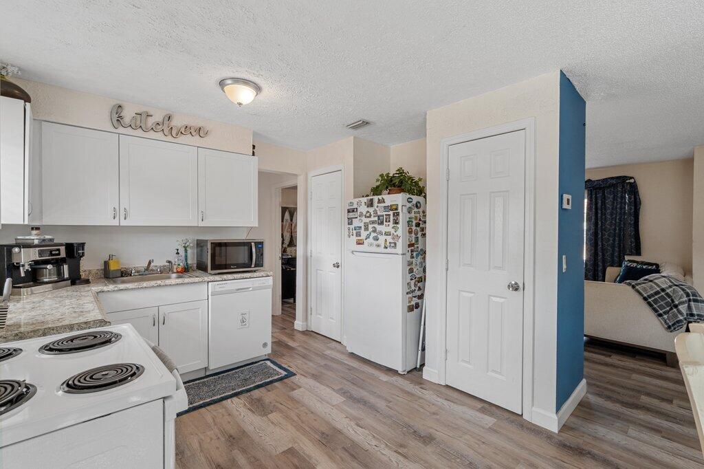 PINECREST ESTATES UNIT 1 - Residential