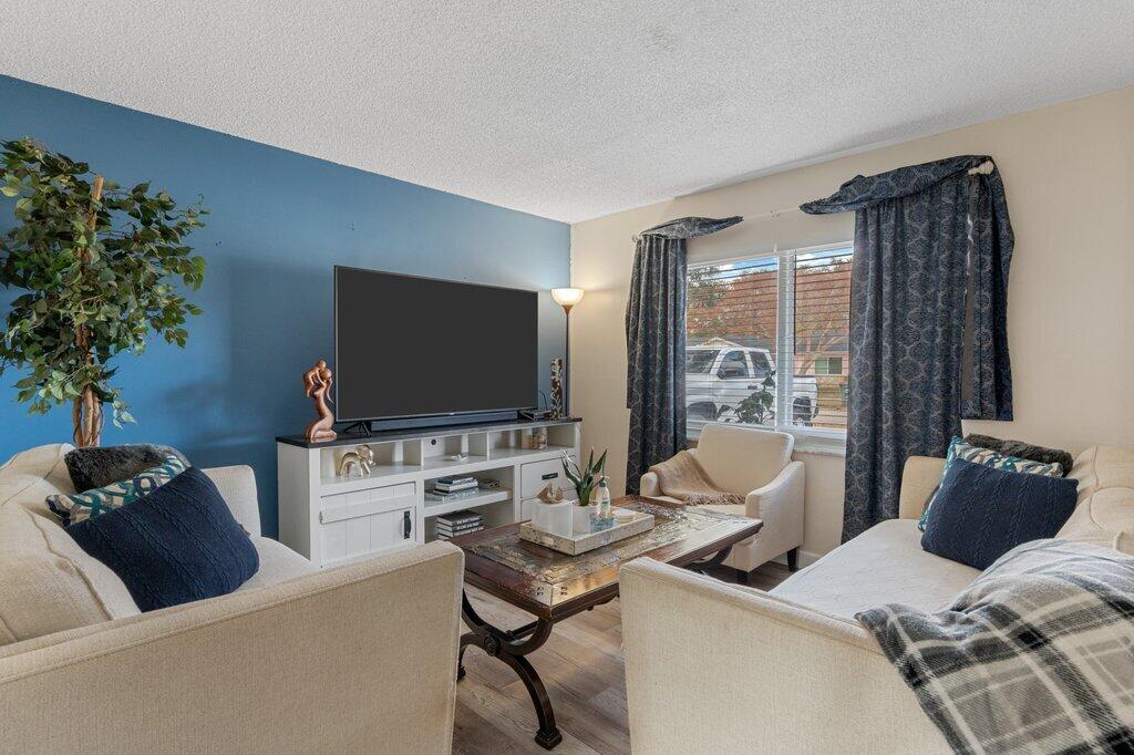 PINECREST ESTATES UNIT 1 - Residential