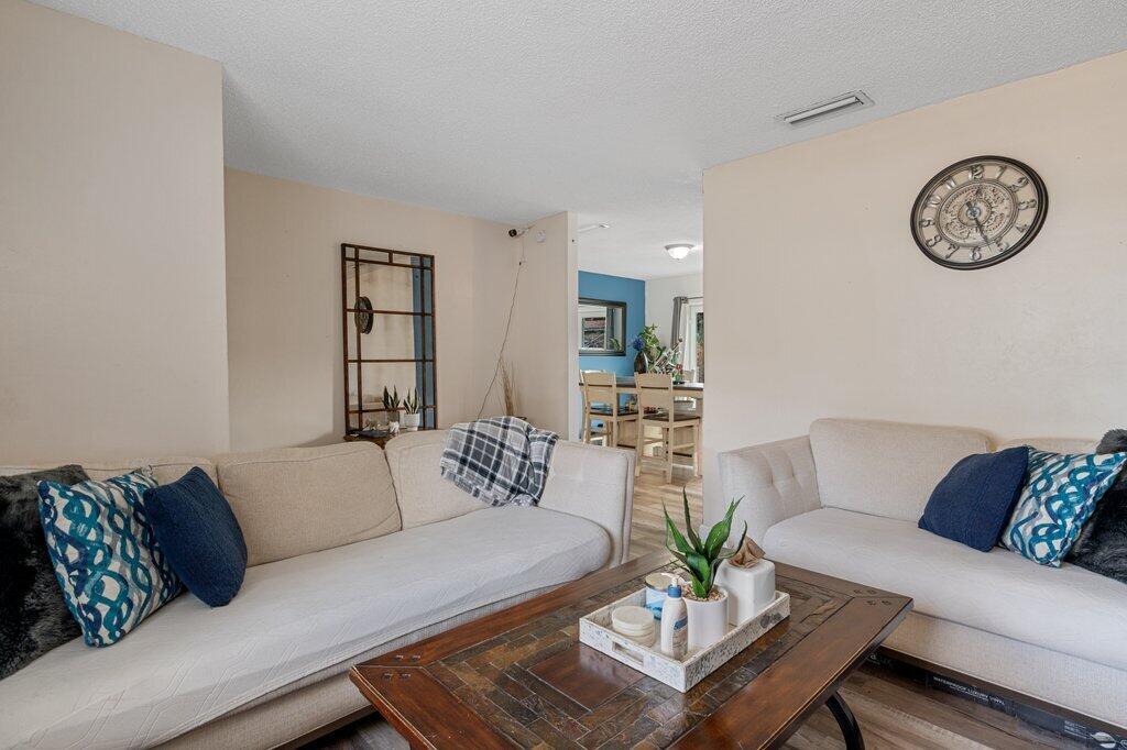 PINECREST ESTATES UNIT 1 - Residential