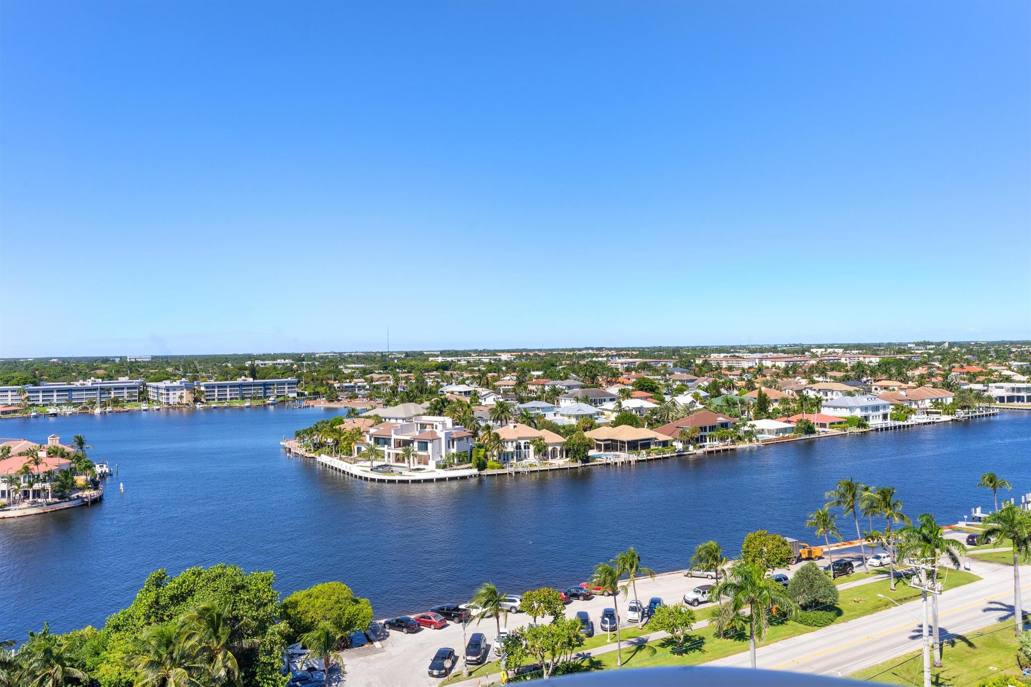 HIGHLANDS PLACE CONDO - Residential