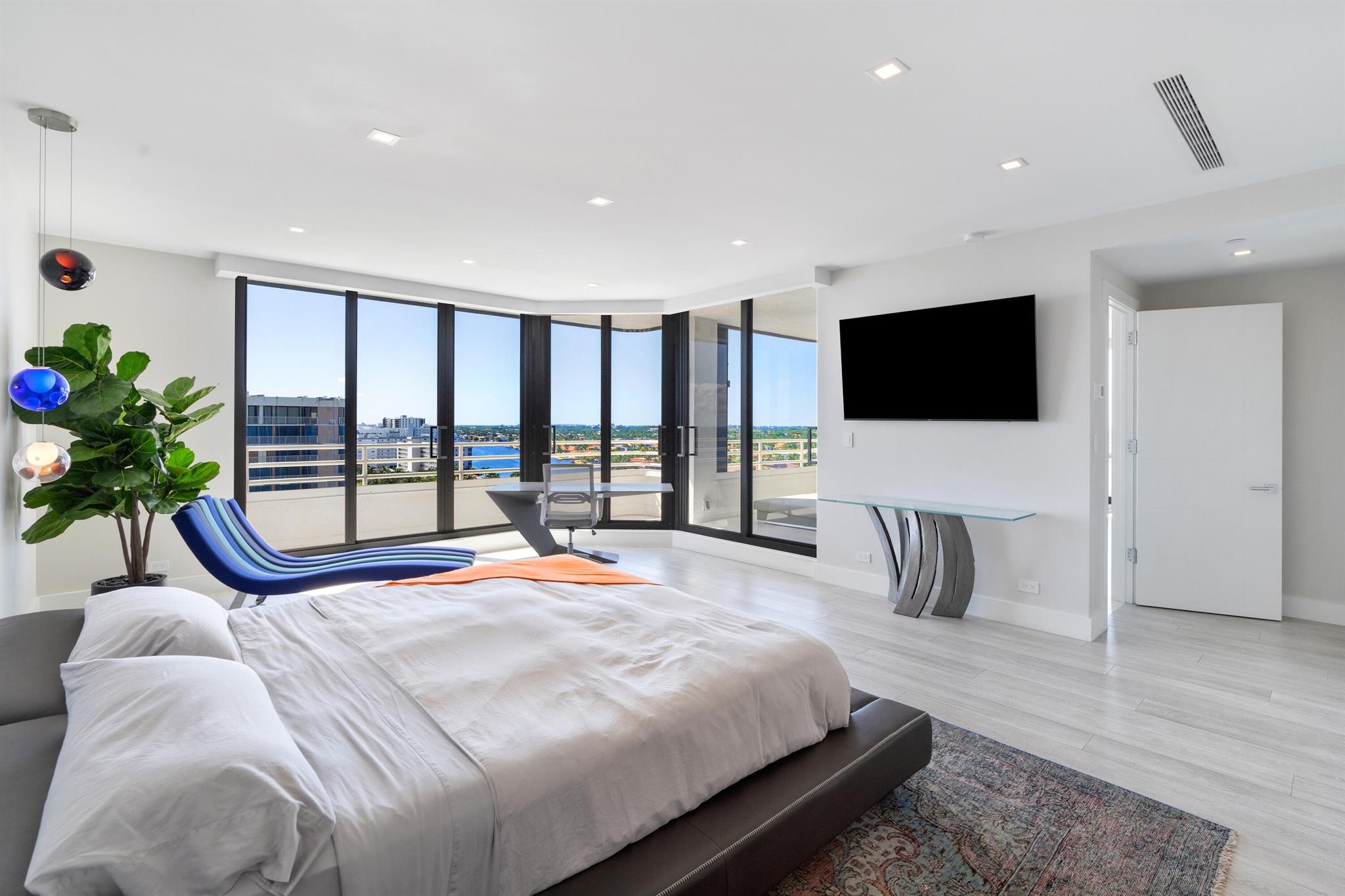 HIGHLANDS PLACE CONDO - Residential