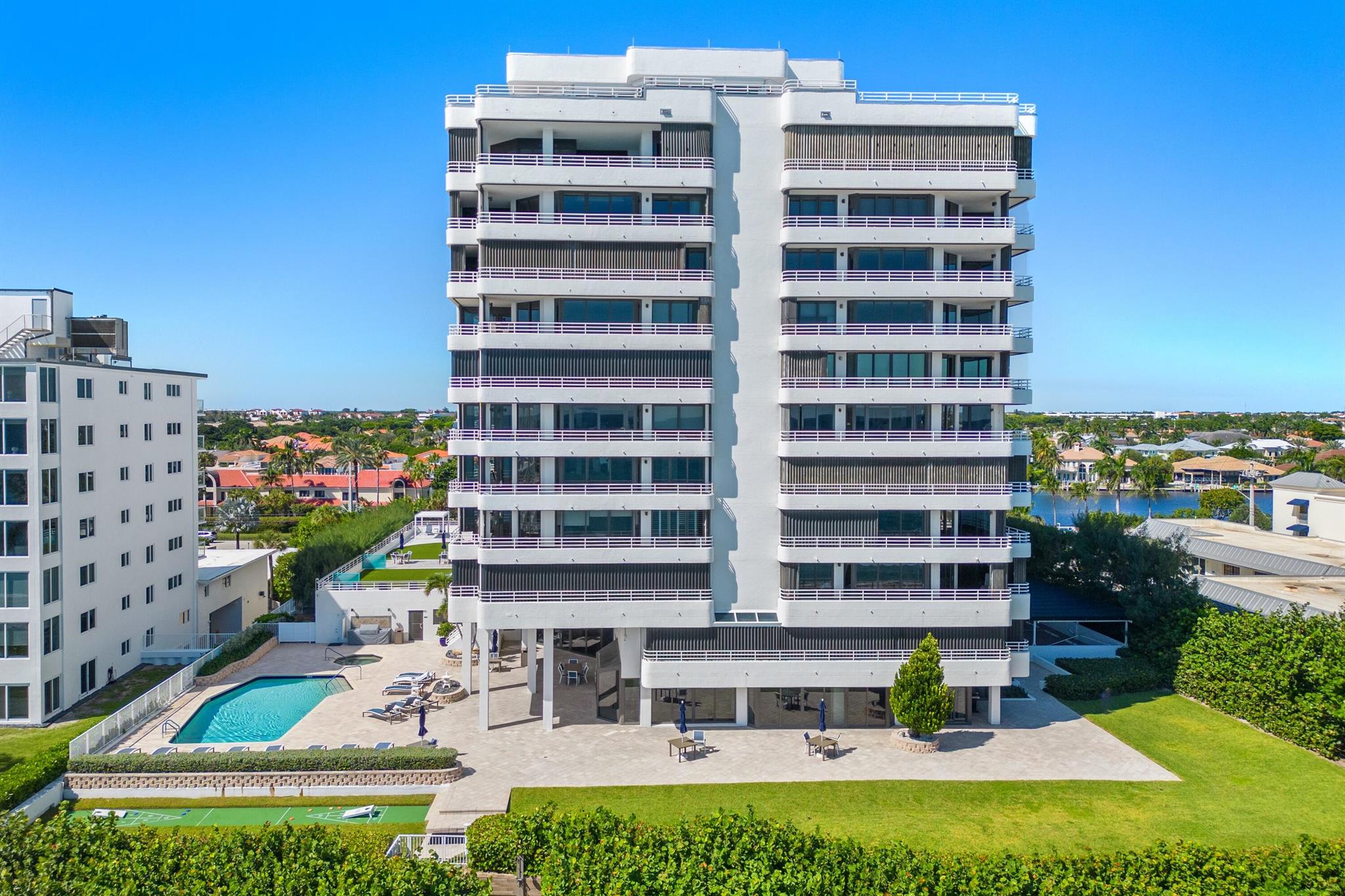 HIGHLANDS PLACE CONDO - Residential