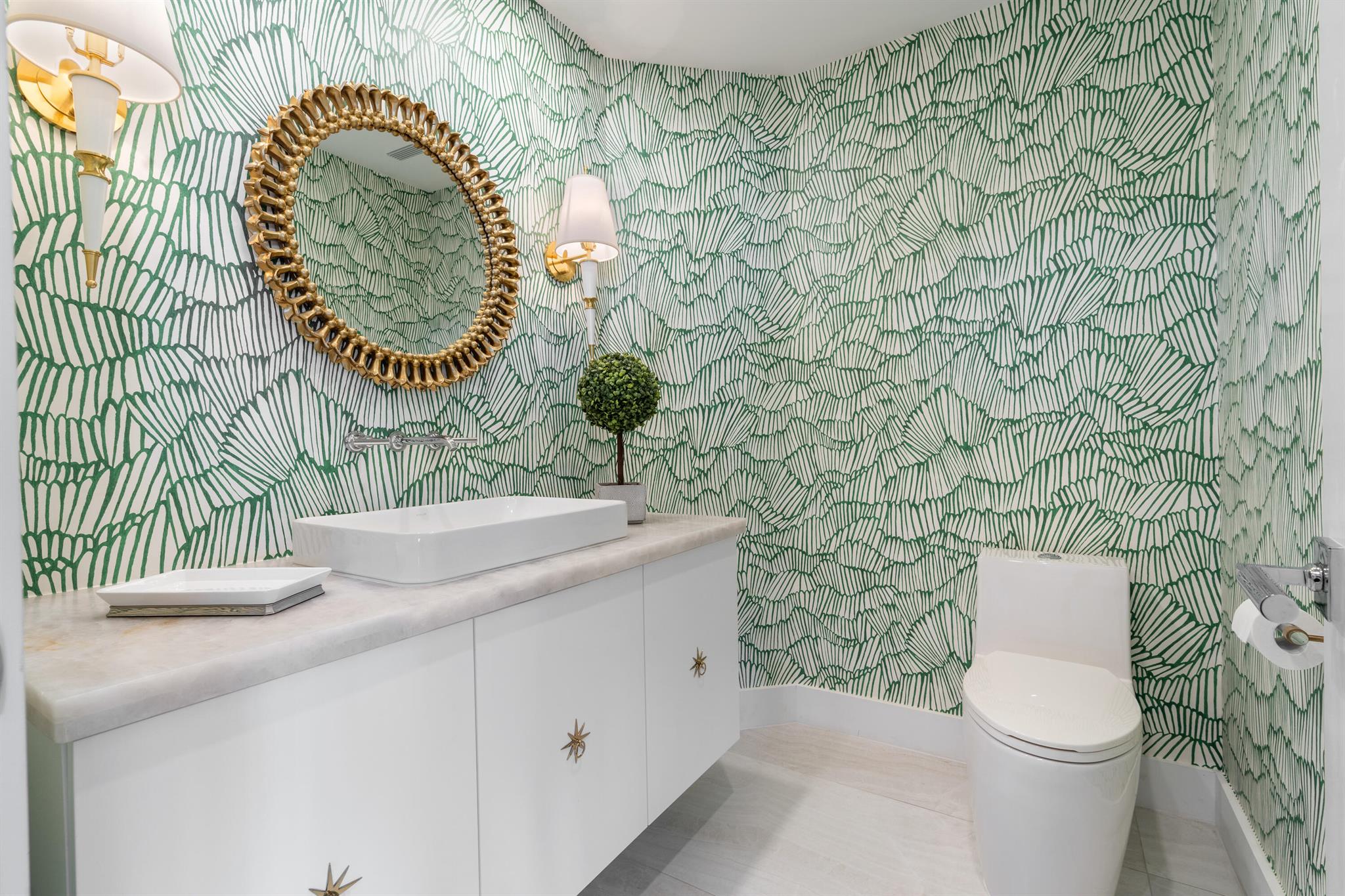 HIGHLANDS PLACE CONDO - Residential