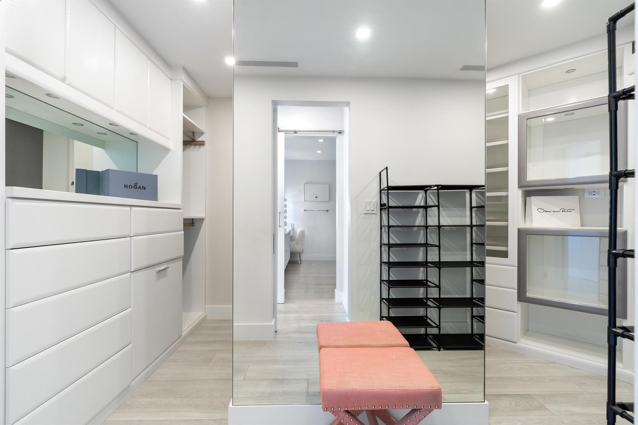 HIGHLANDS PLACE CONDO - Residential