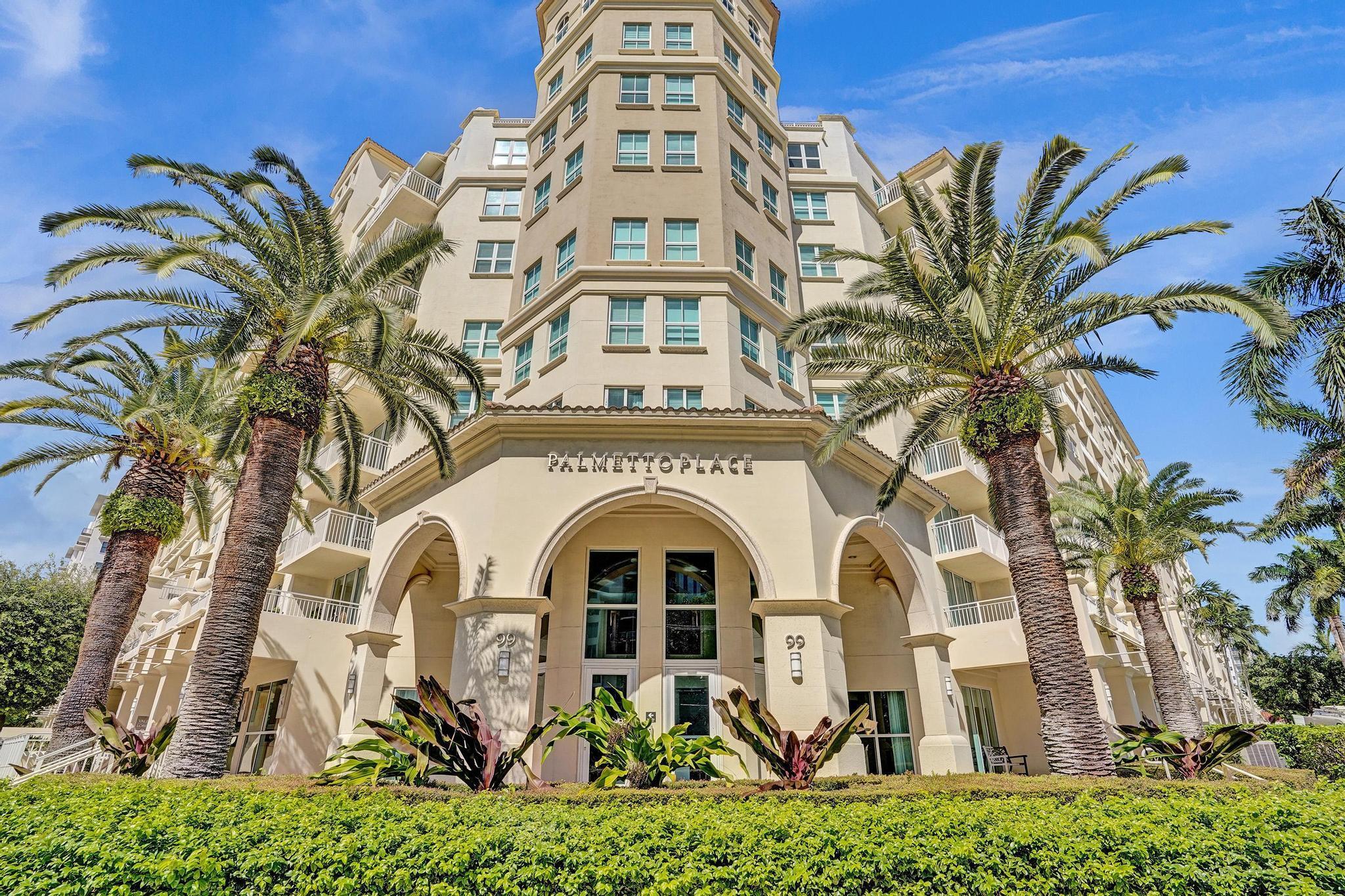 99 SE Mizner Boulevard 848