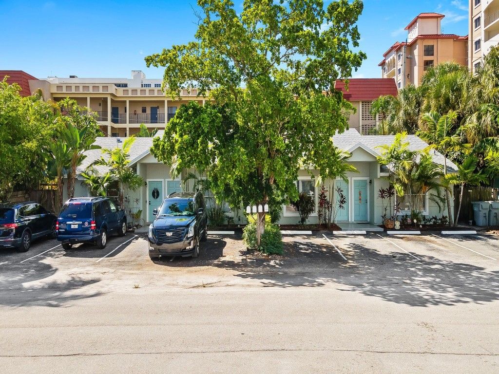 Photo of 3208 NE 7th Street #C, Pompano Beach, FL 33062 (MLS # F10536551)