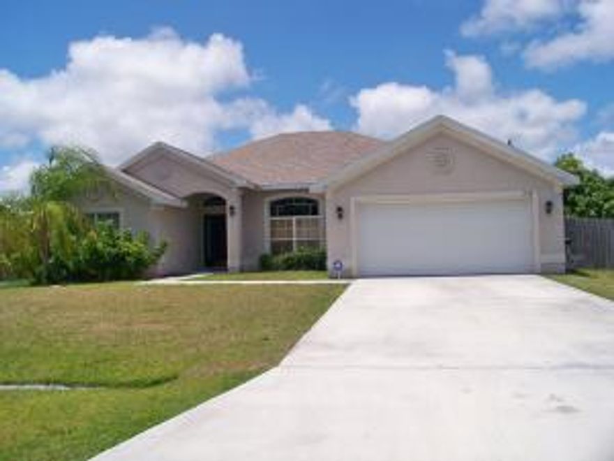 LARGE, BEAUTIFUL NON-SMOKING 4/2 WITH FULLY FENCED YARD, COVERED PORCH AND LARGE EAT-IN KITCHEN. GREAT CENTRAL LOCATION, JUST MINUTES TO TREASURE COAST MALL AND ST. LUCIE WEST.PETS ALLOWED PER OWNER DISCRETIONTENANT MUST MAINTAIN THE LAWN