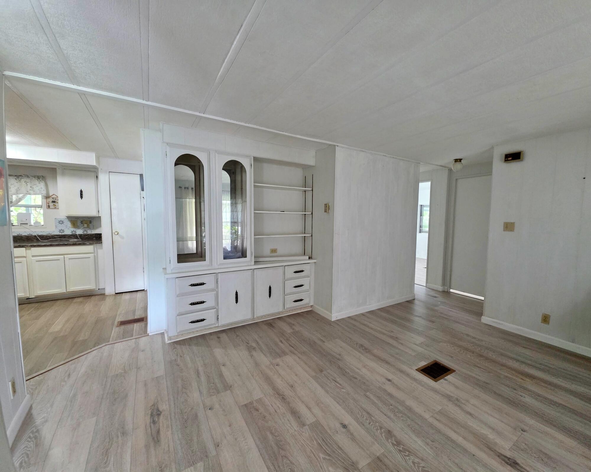 471 NW 135th Way