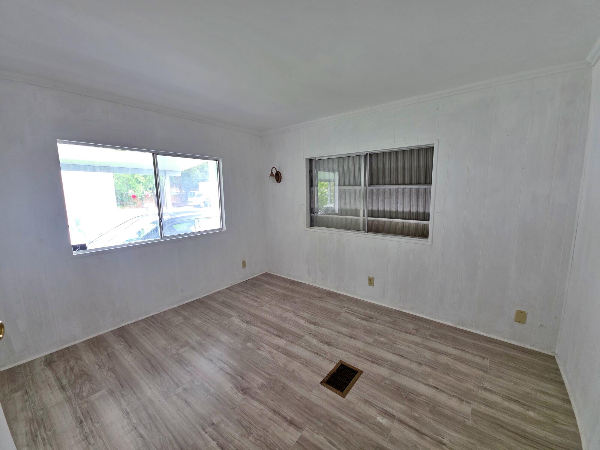 471 NW 135th Way