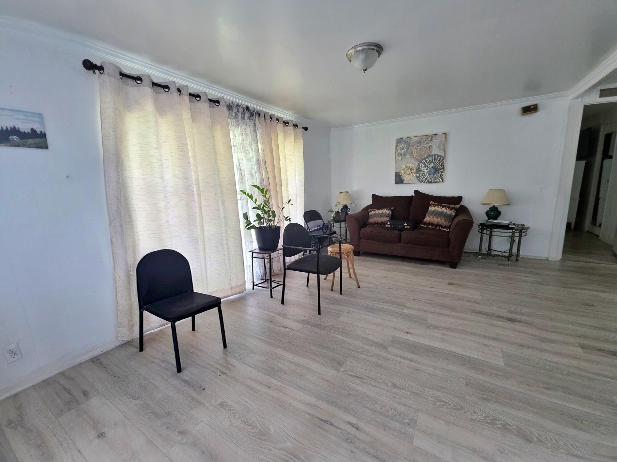 471 NW 135th Way