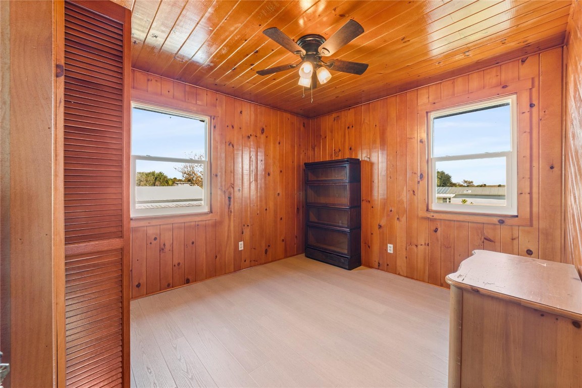 Little Sarasota Waterfront - Residential