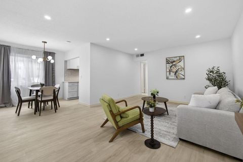 193 Easthampton I West Palm Beach FL 33417