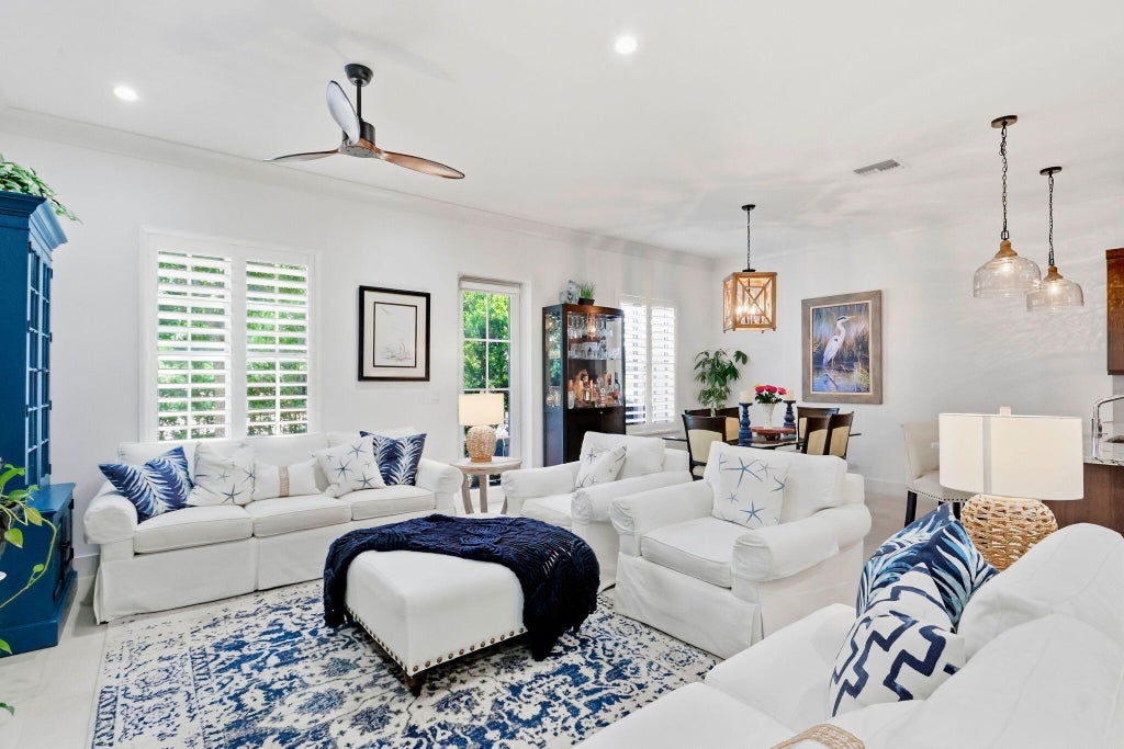 Photo of 910 HAMILTON Lane, Delray Beach, FL 33483 (MLS # B26083074)