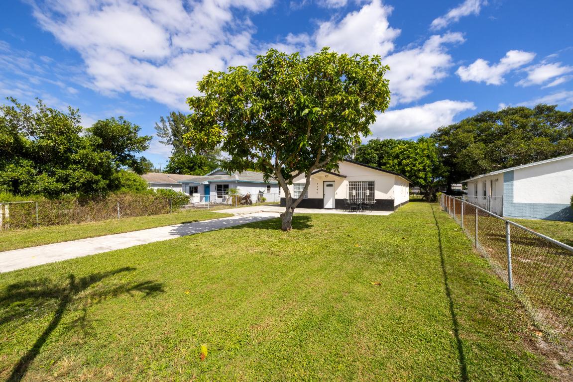 MONROE HEIGHTS - Residential