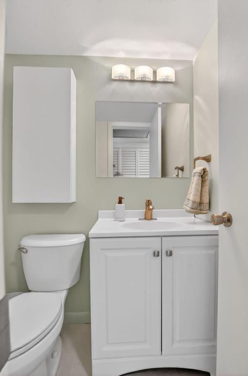 ASHBY D CONDO - Residential