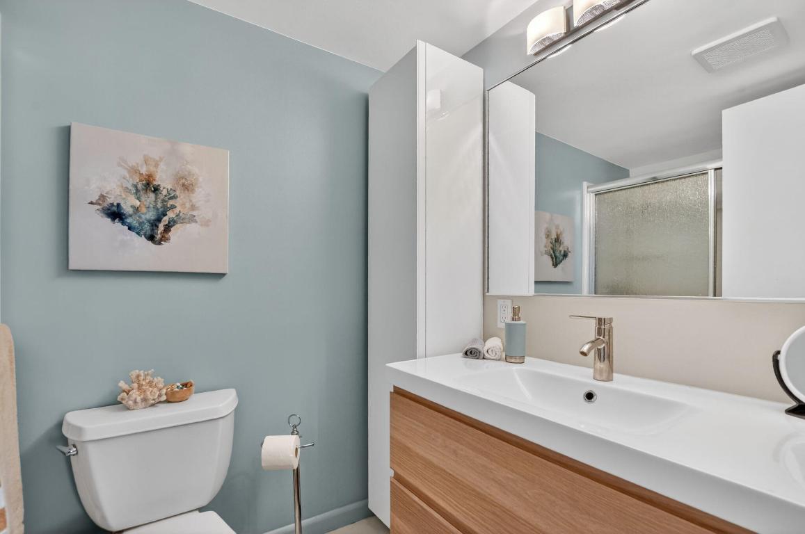 ASHBY D CONDO - Residential