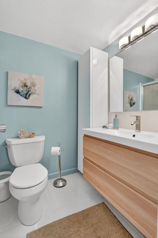 ASHBY D CONDO - Residential