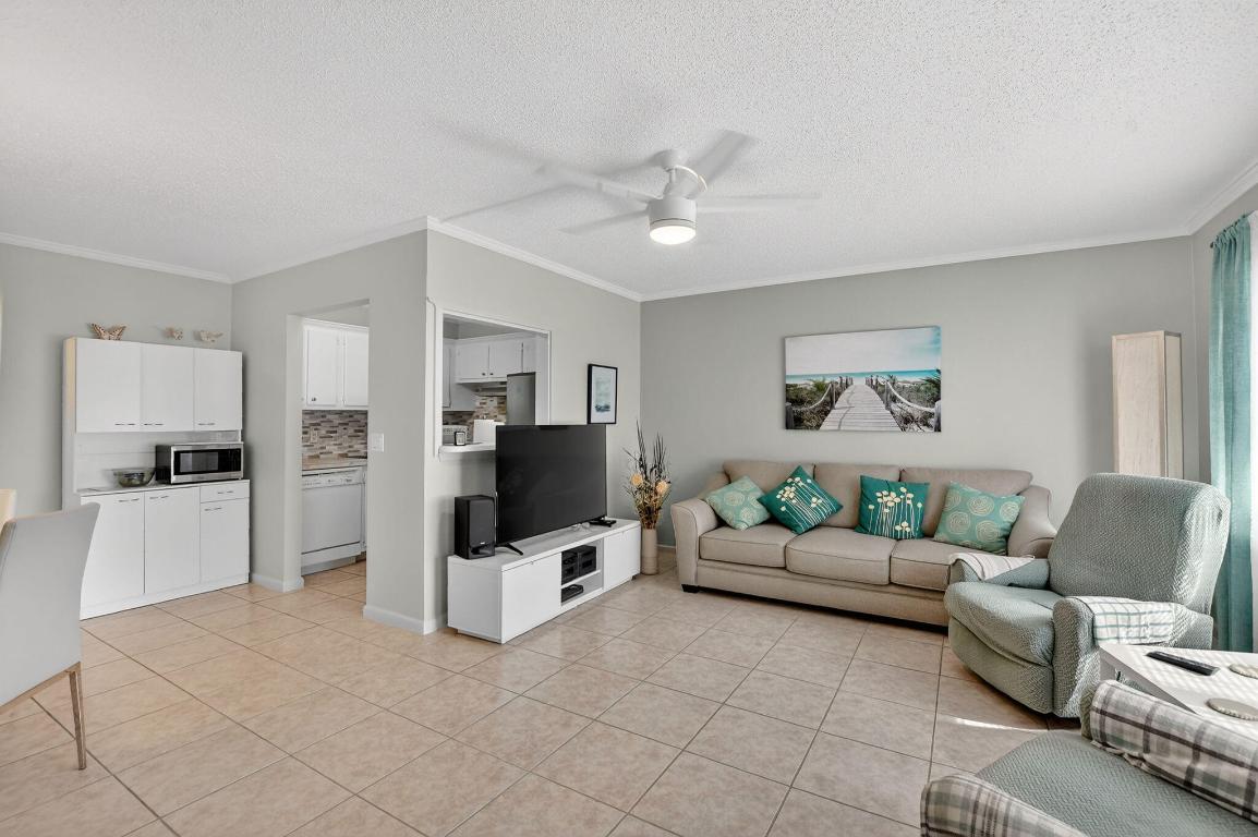 ASHBY D CONDO - Residential