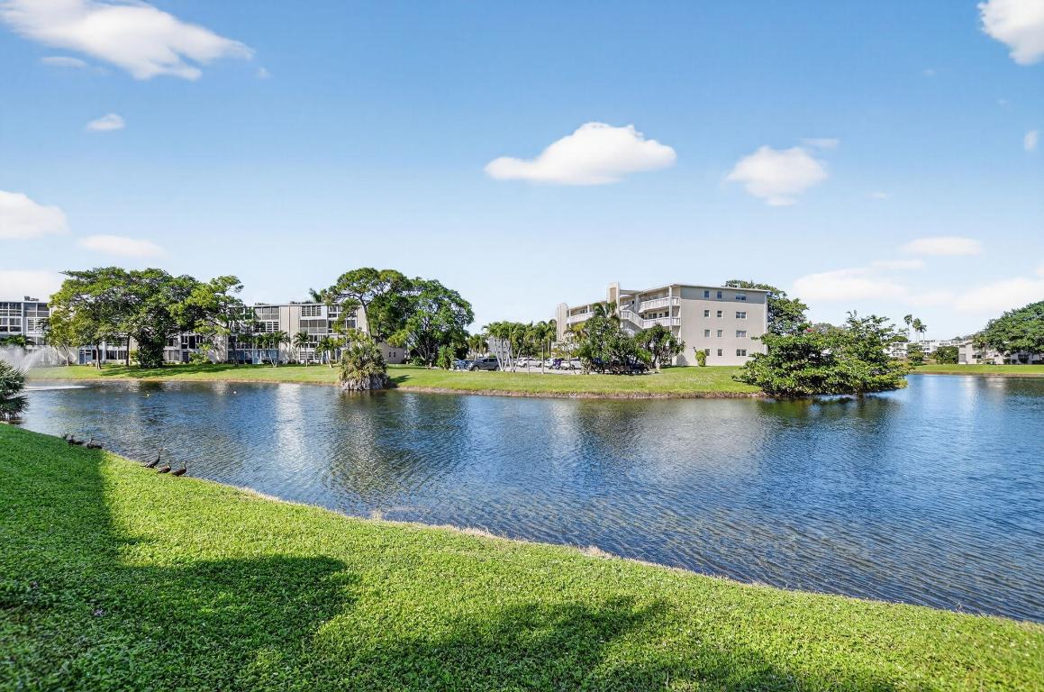 ASHBY D CONDO - Residential