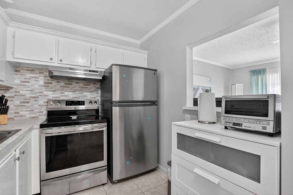 ASHBY D CONDO - Residential