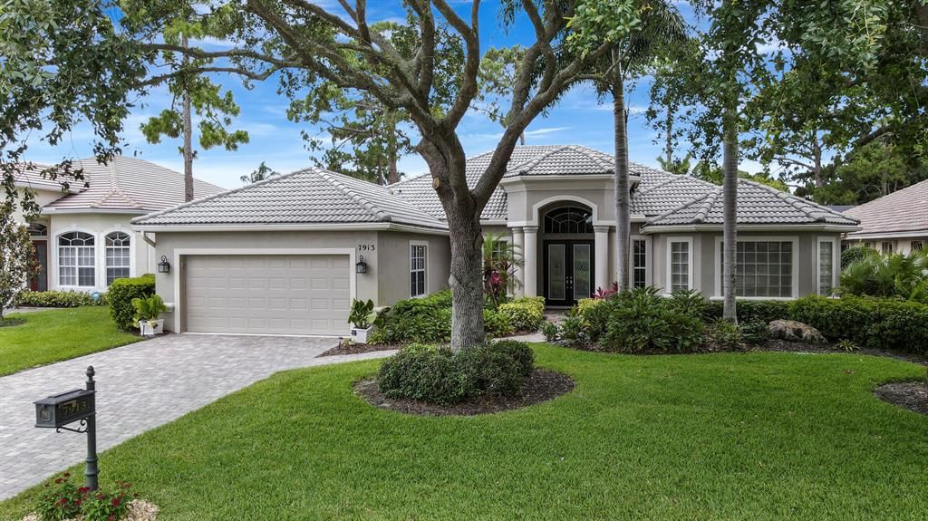 Photo of 7913 Links Way Way, Port St Lucie, FL 34986 (MLS # R10718520)