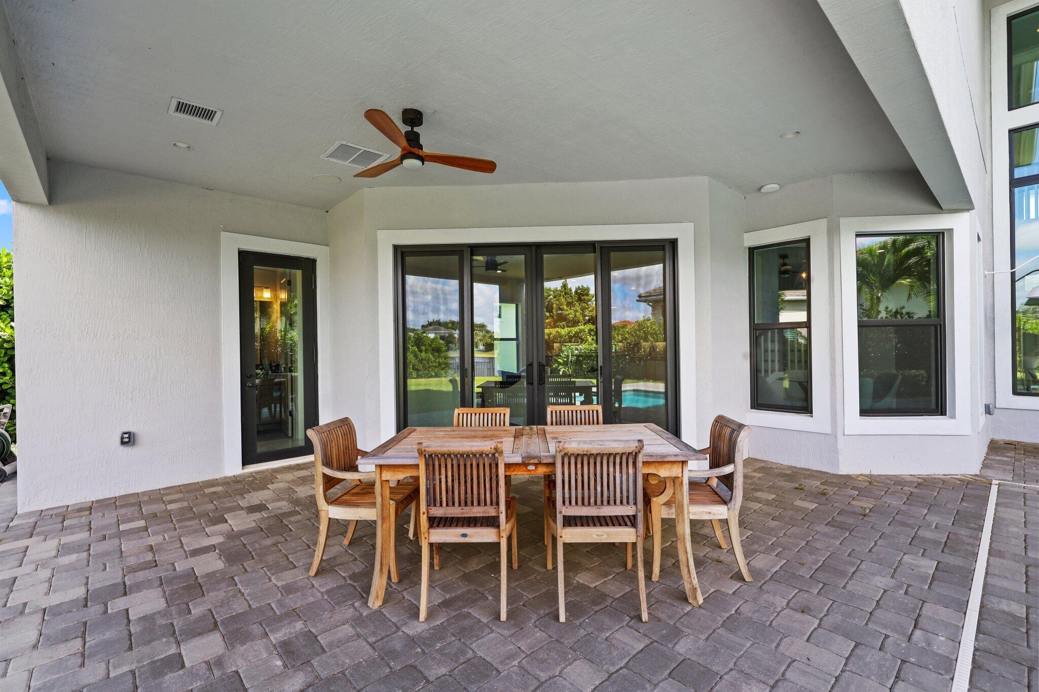 ROYAL PALM POLO PLAT - Residential