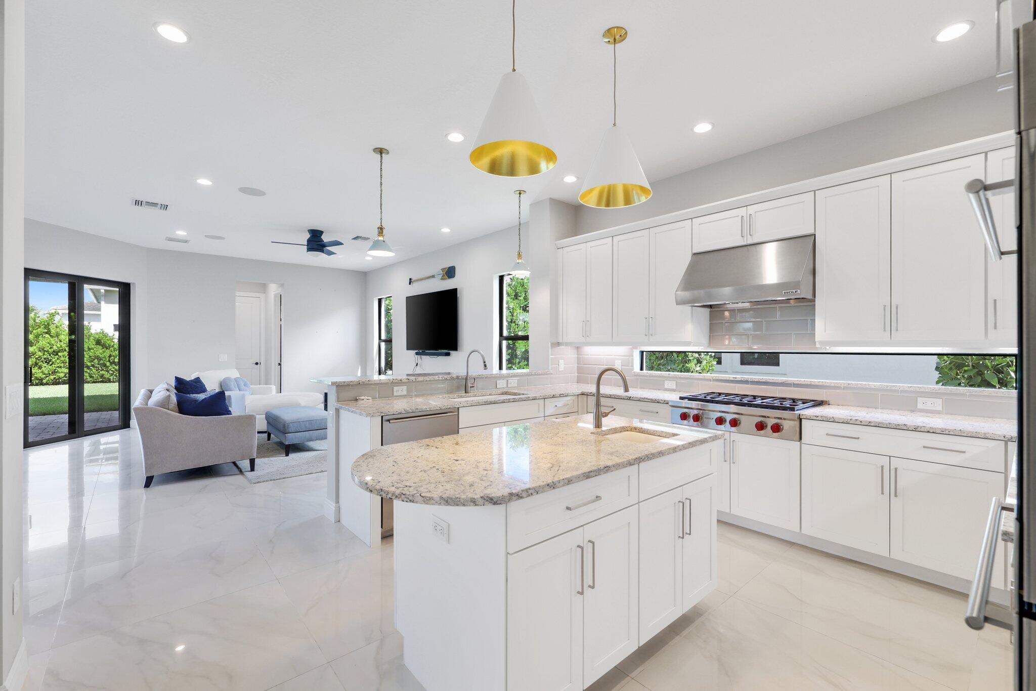 ROYAL PALM POLO PLAT - Residential