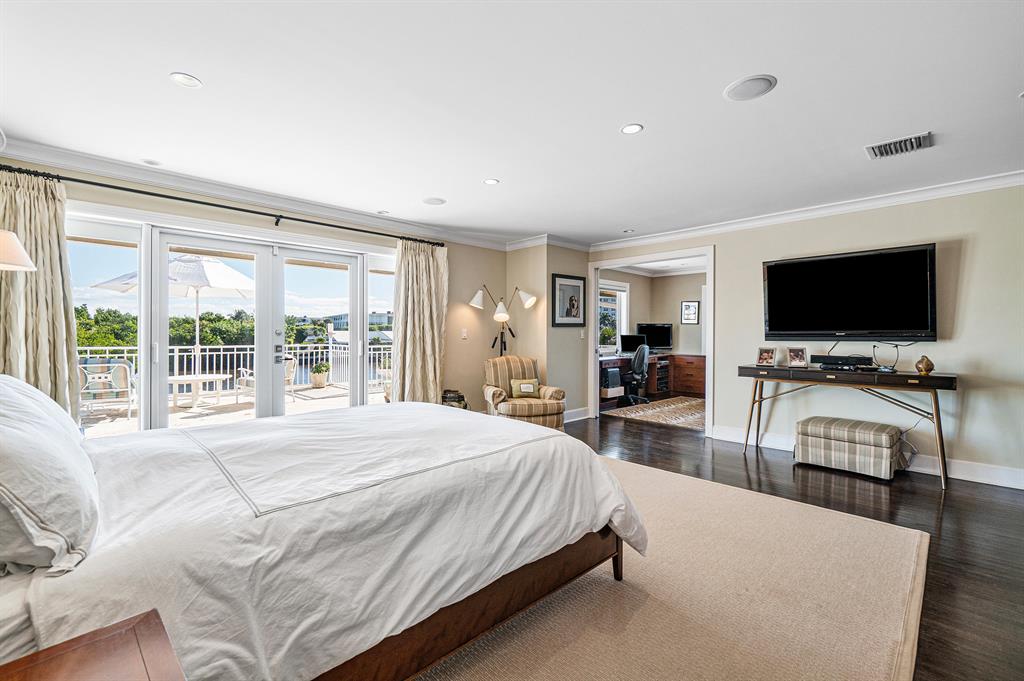 Ibis Isle - Residential