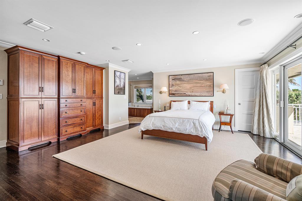 Ibis Isle - Residential