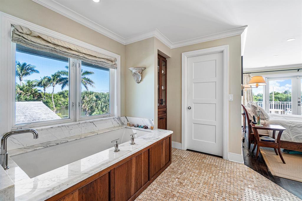 Ibis Isle - Residential