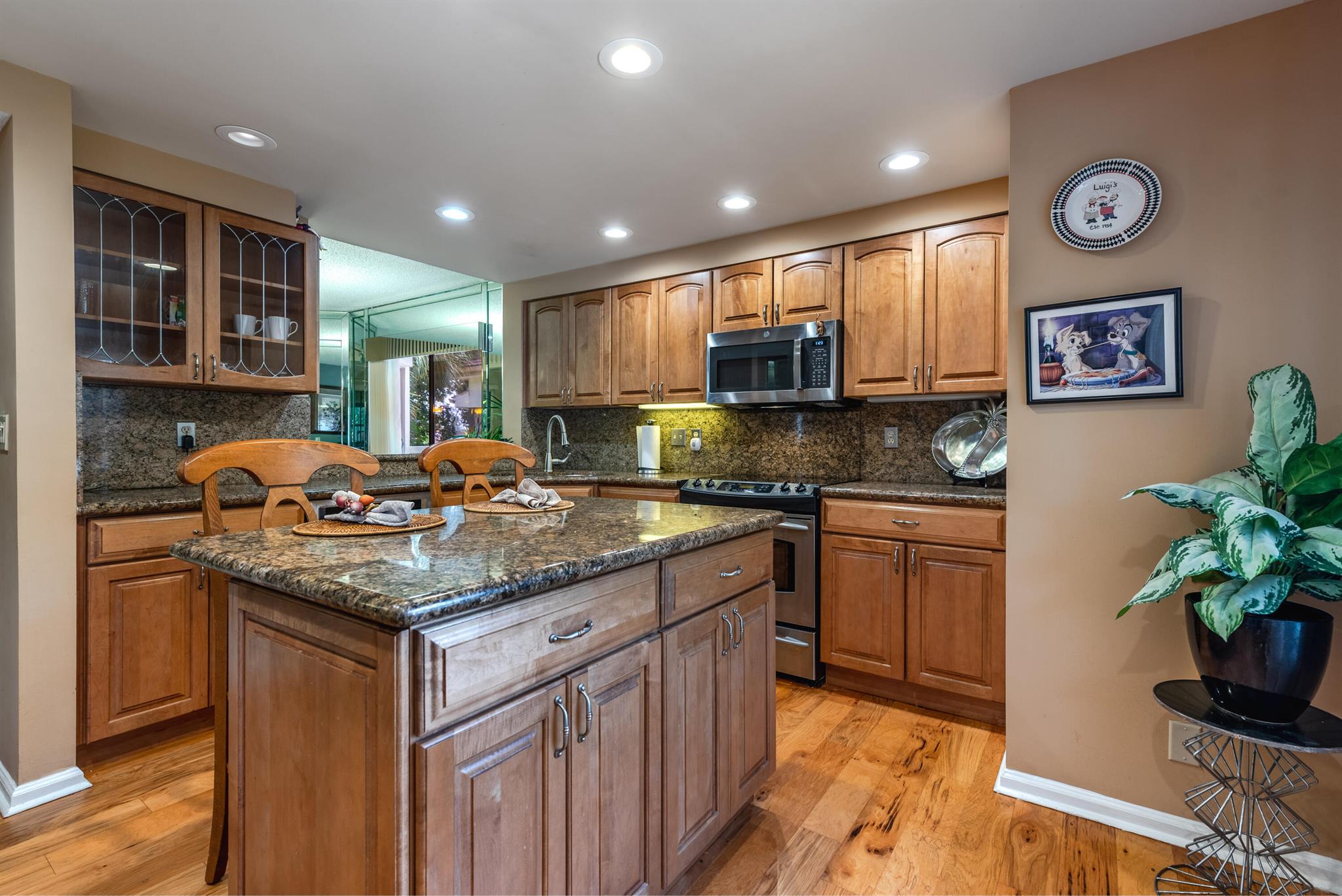15354 Strathearn Drive 12604
