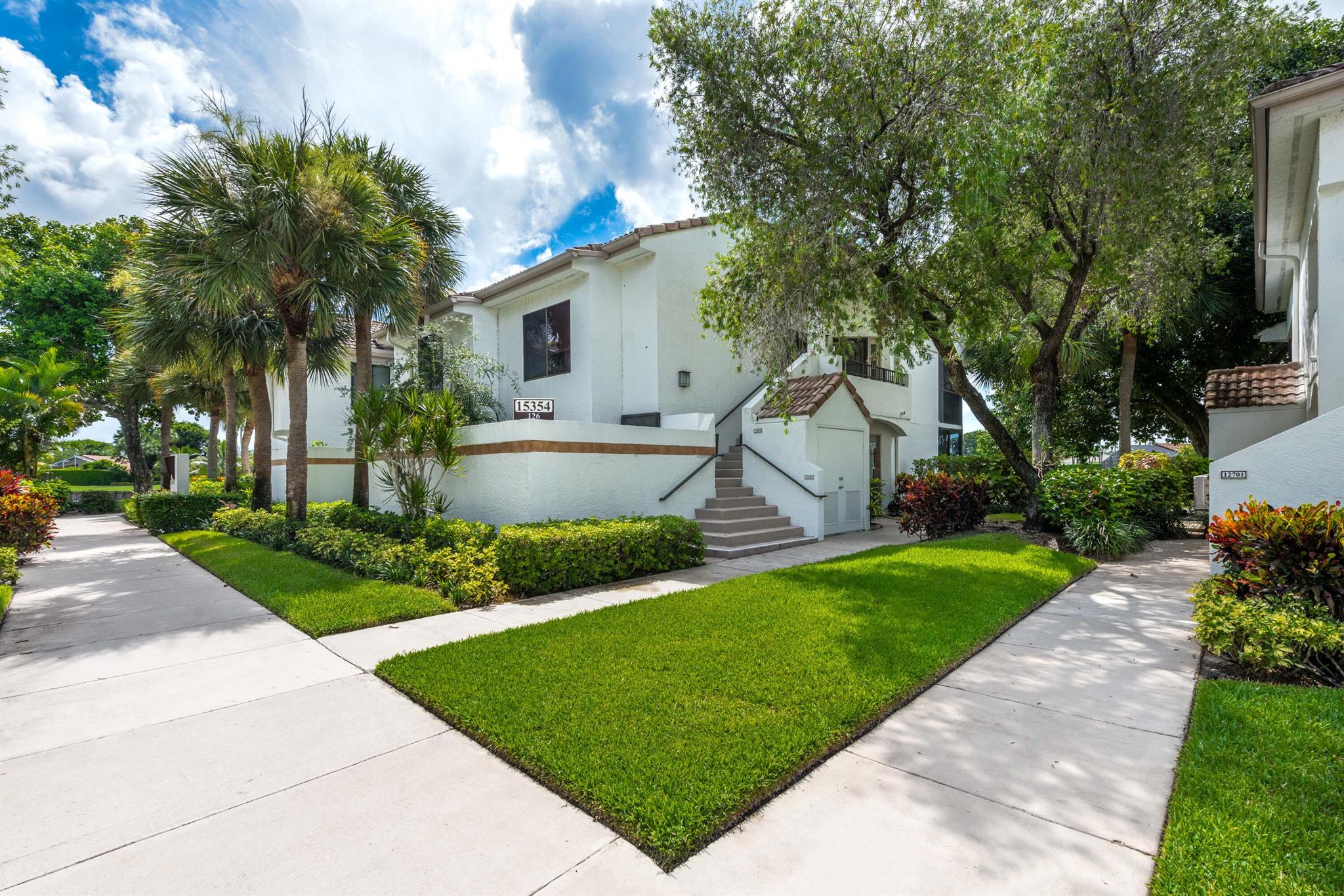 15354 Strathearn Drive 12604