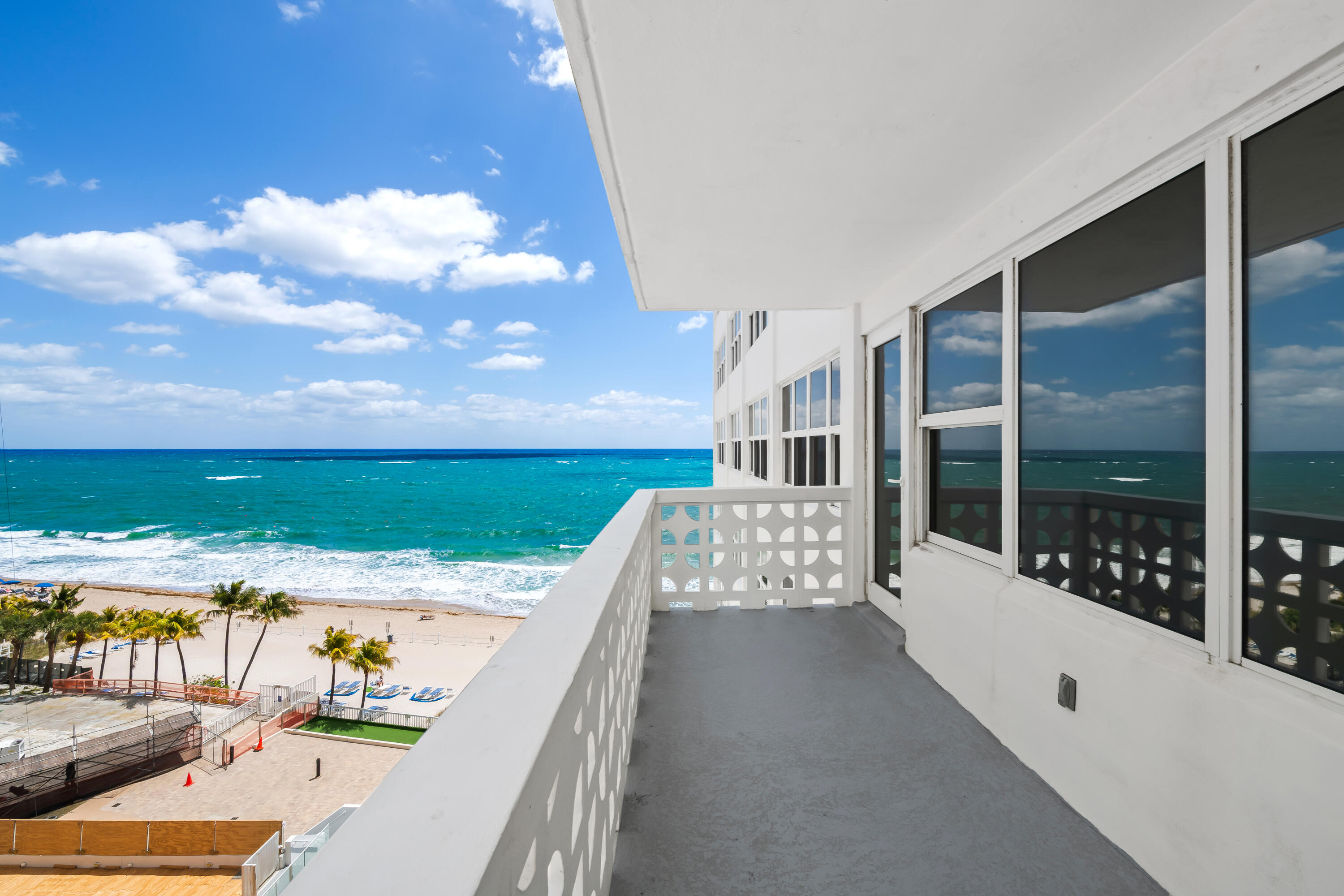 4010 Galt Ocean Drive 702