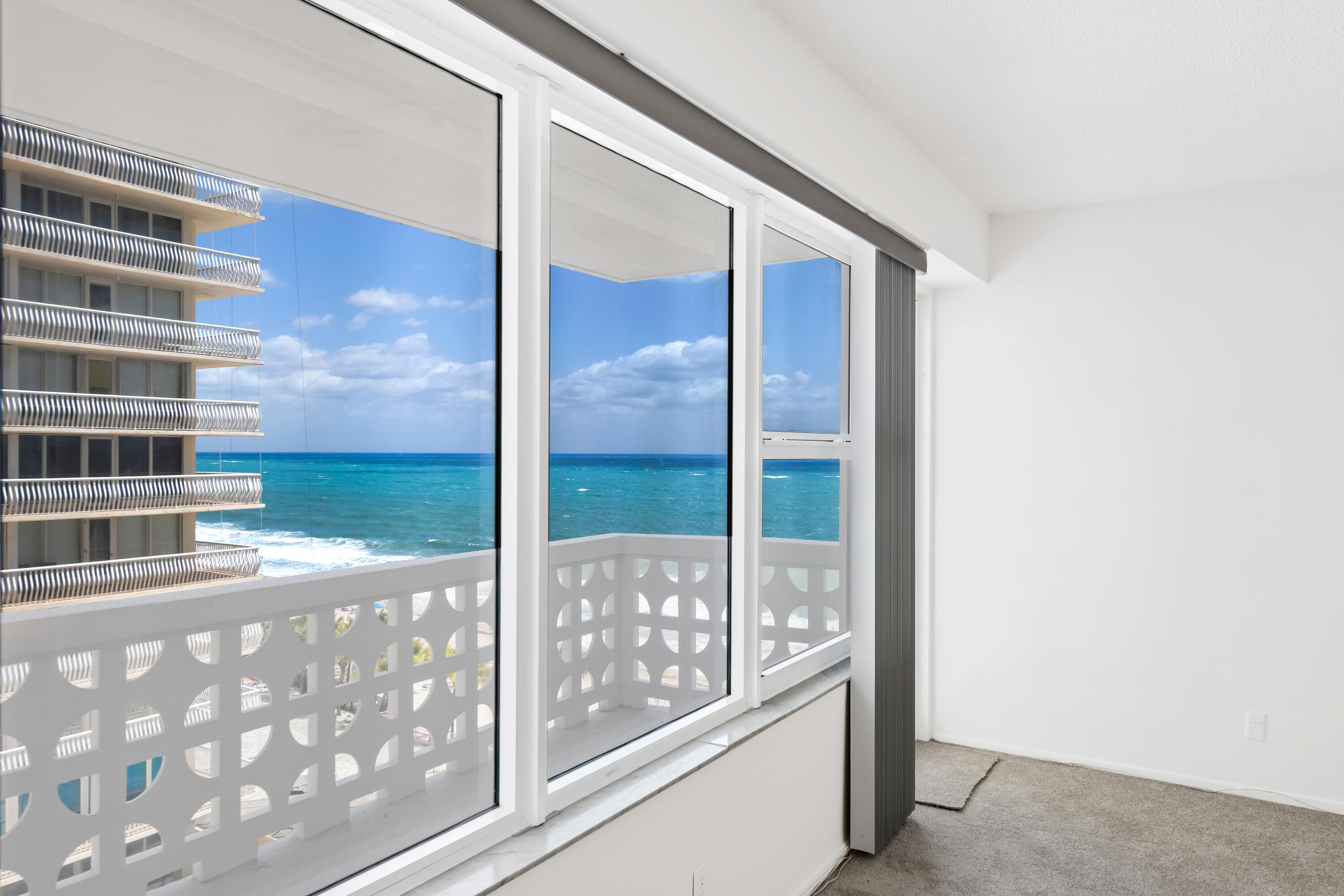 4010 Galt Ocean Drive 702