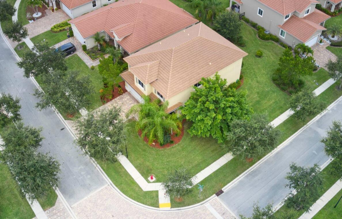 6726 Bulrush Court