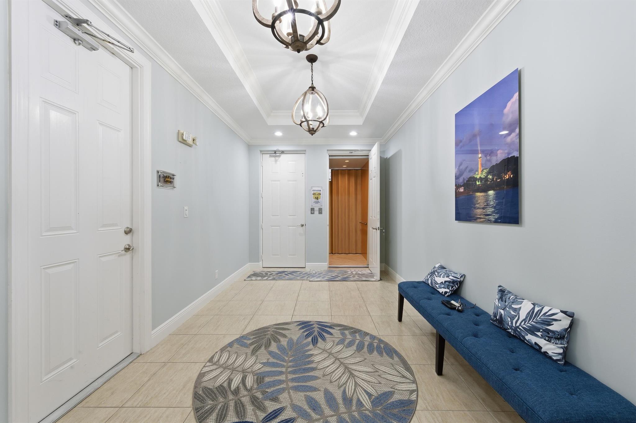 CARRIAGE HOMES AT FRENCHM - Residential