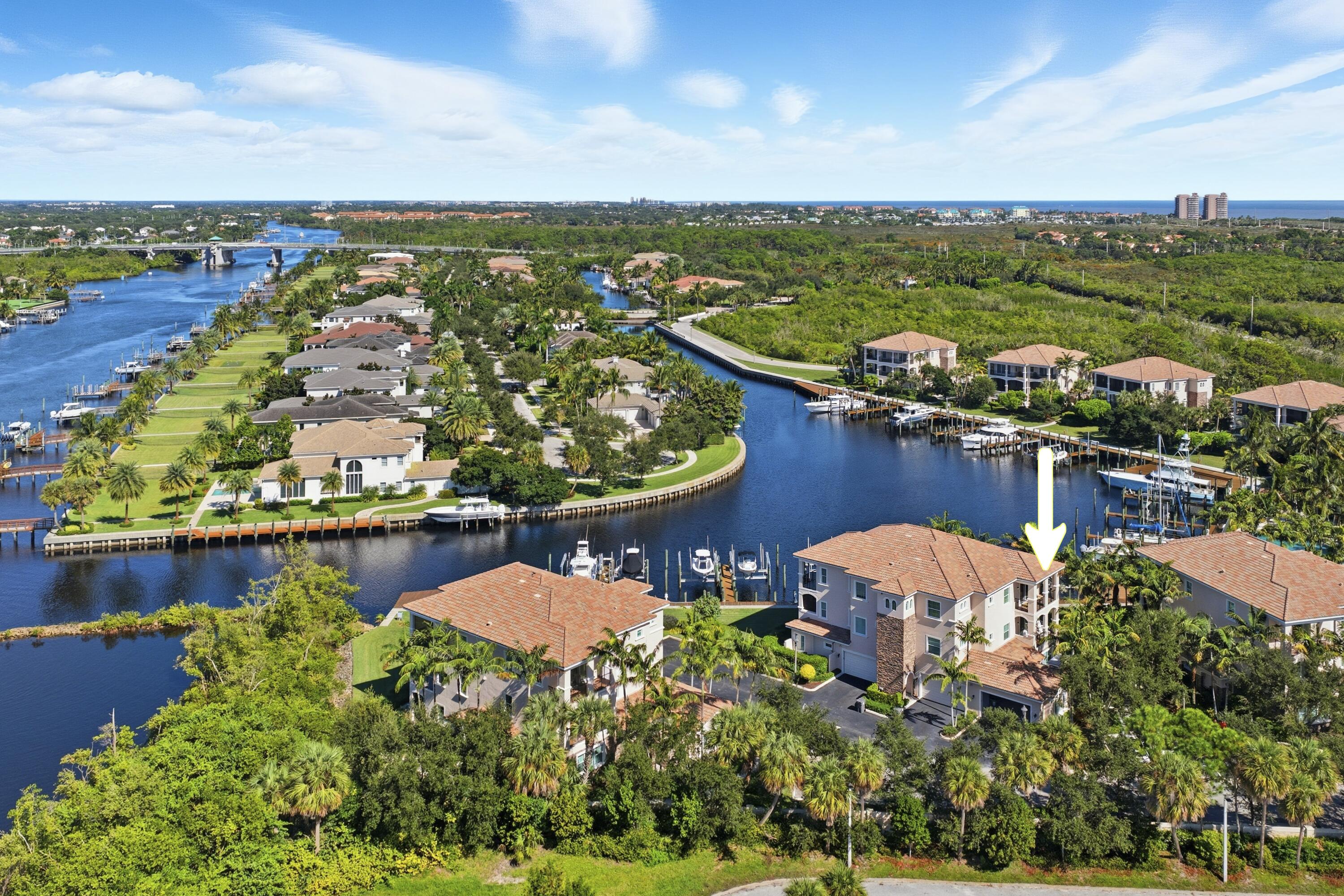 CARRIAGE HOMES AT FRENCHMANS HARBOR CONDO - Residential