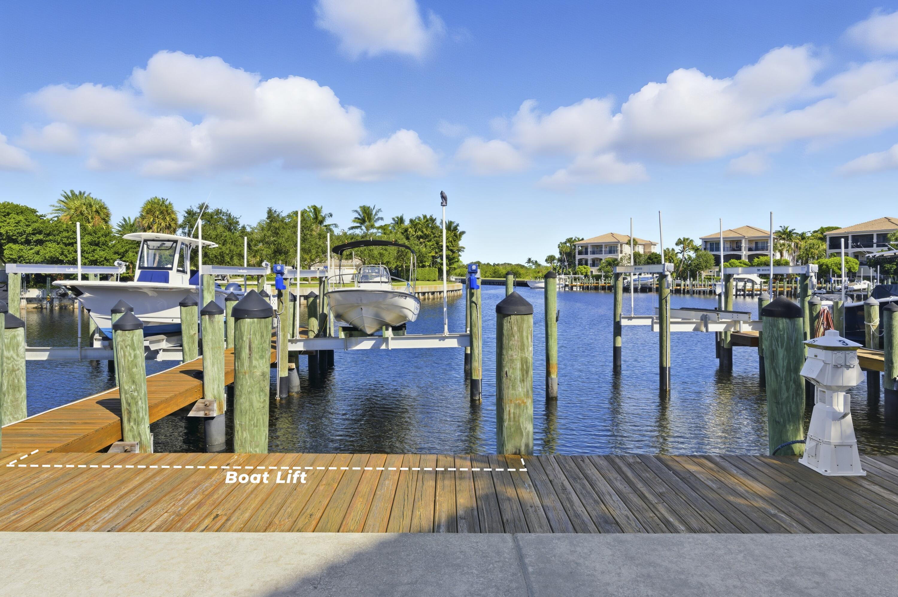 CARRIAGE HOMES AT FRENCHMANS HARBOR CONDO - Residential