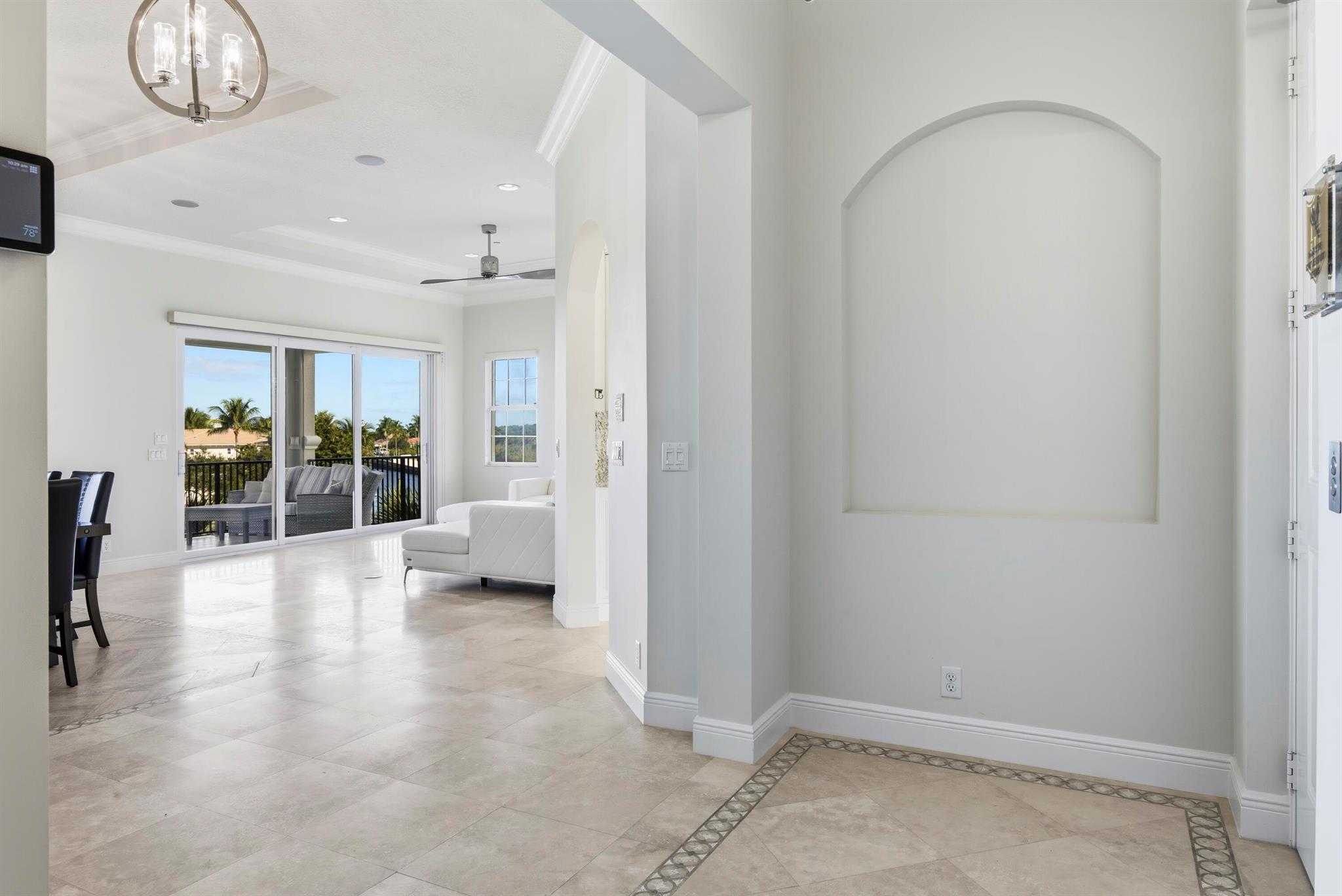 CARRIAGE HOMES AT FRENCHM - Residential