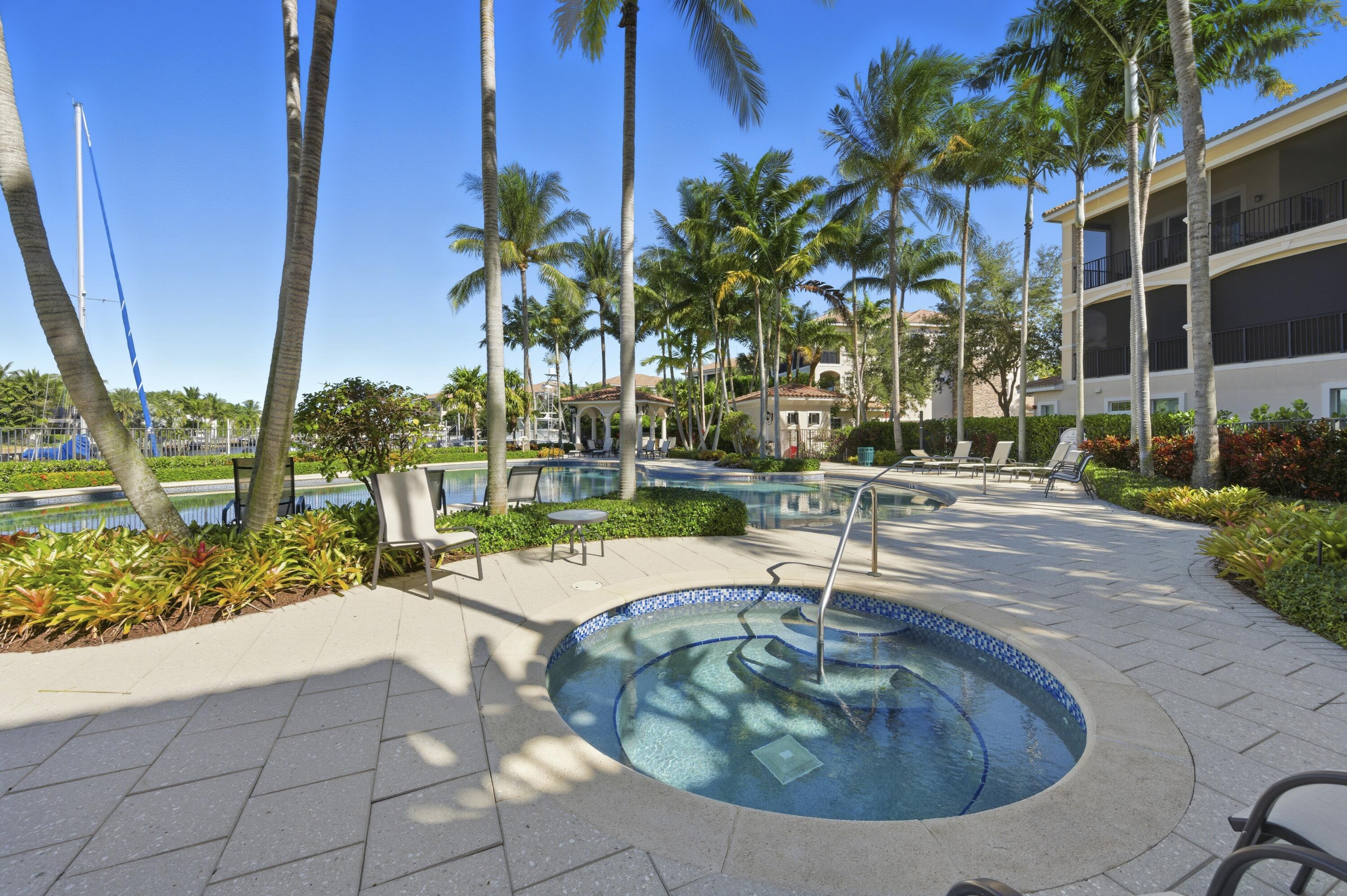 CARRIAGE HOMES AT FRENCHMANS HARBOR CONDO - Residential