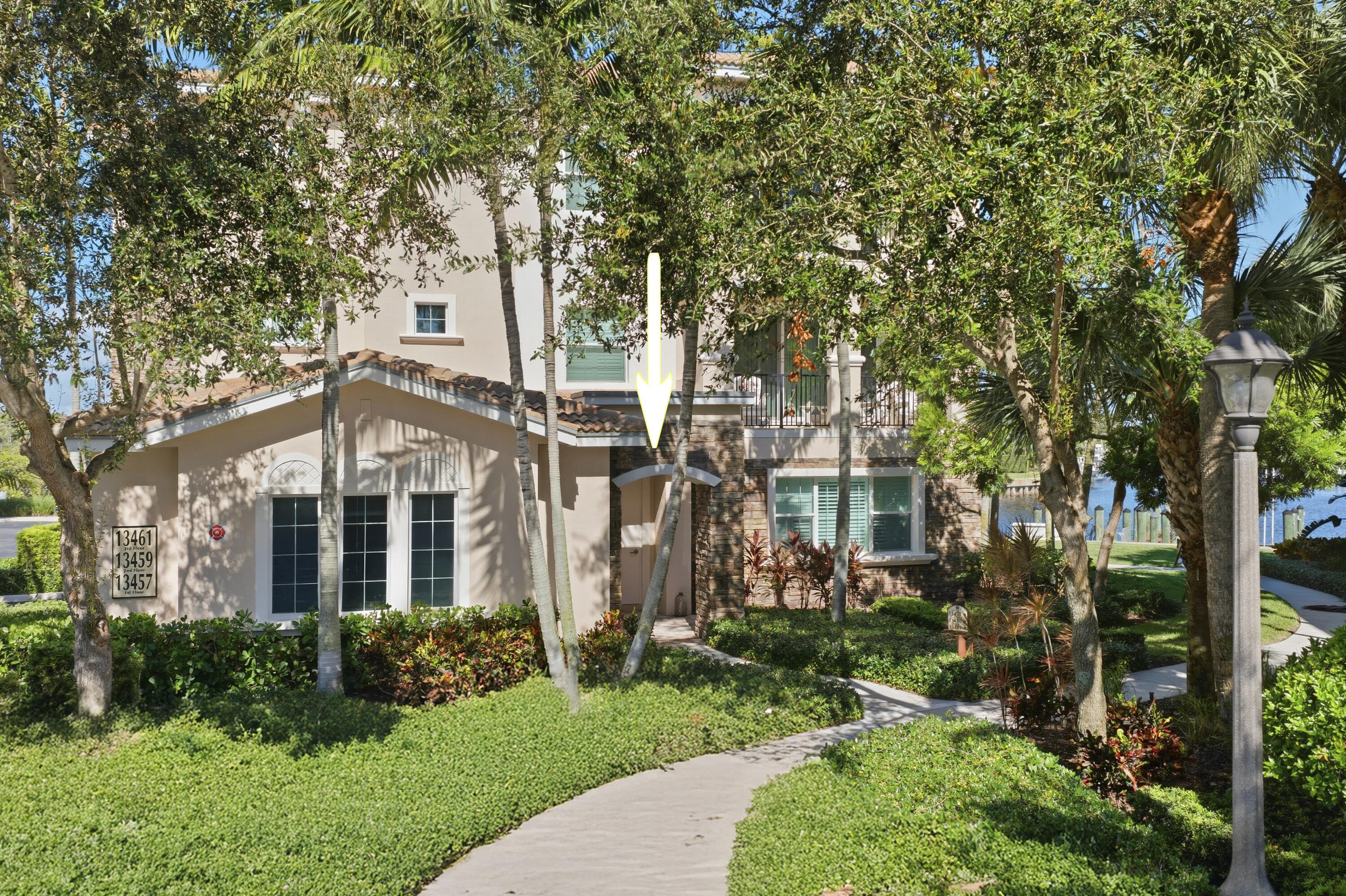 CARRIAGE HOMES AT FRENCHMANS HARBOR CONDO - Residential