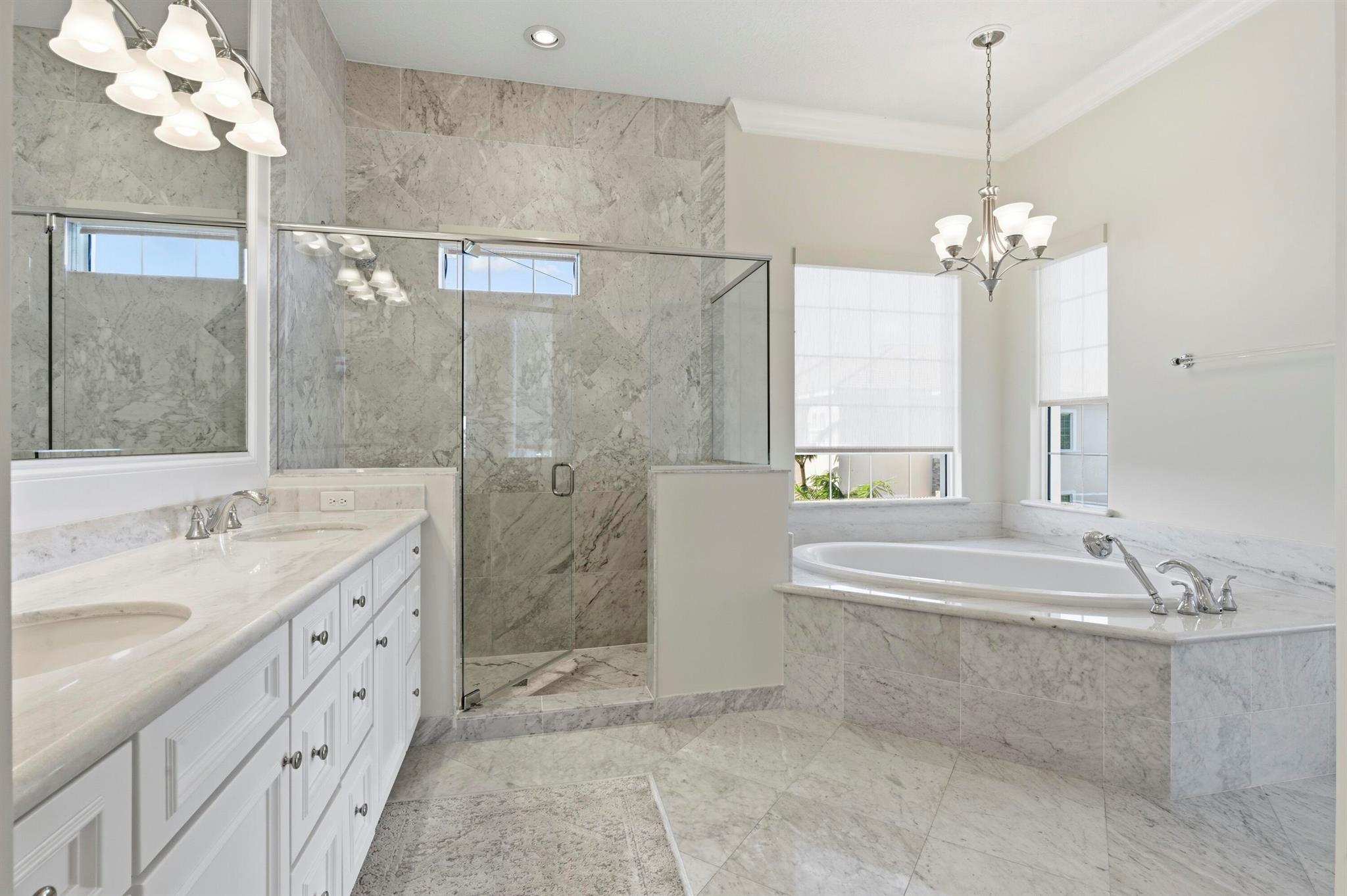 CARRIAGE HOMES AT FRENCHM - Residential