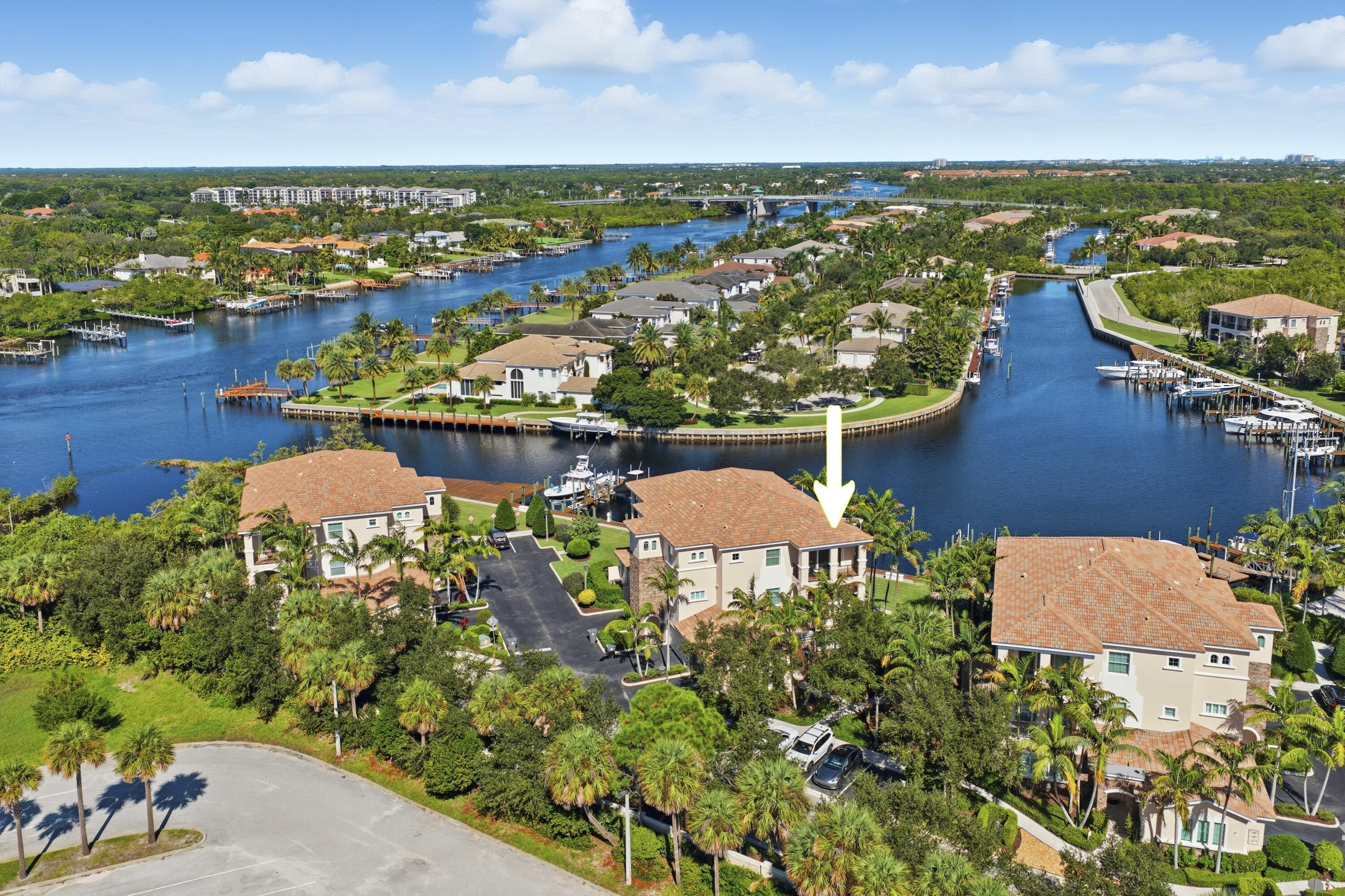 CARRIAGE HOMES AT FRENCHMANS HARBOR CONDO - Residential