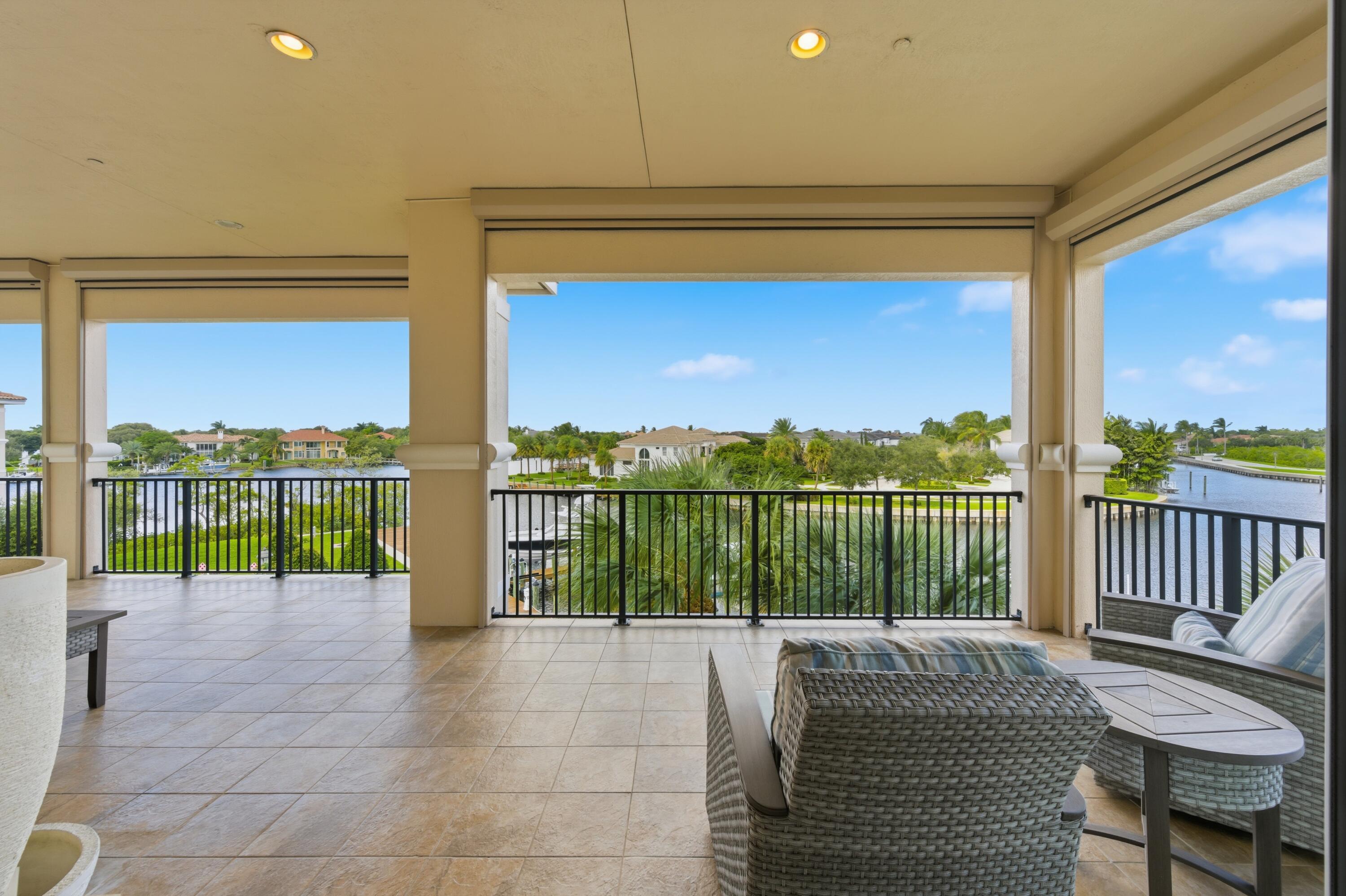 CARRIAGE HOMES AT FRENCHMANS HARBOR CONDO - Residential