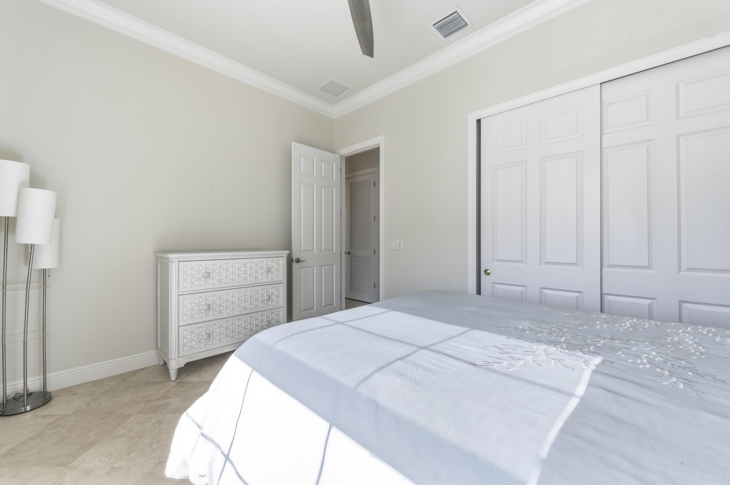 CARRIAGE HOMES AT FRENCHMANS HARBOR CONDO - Residential