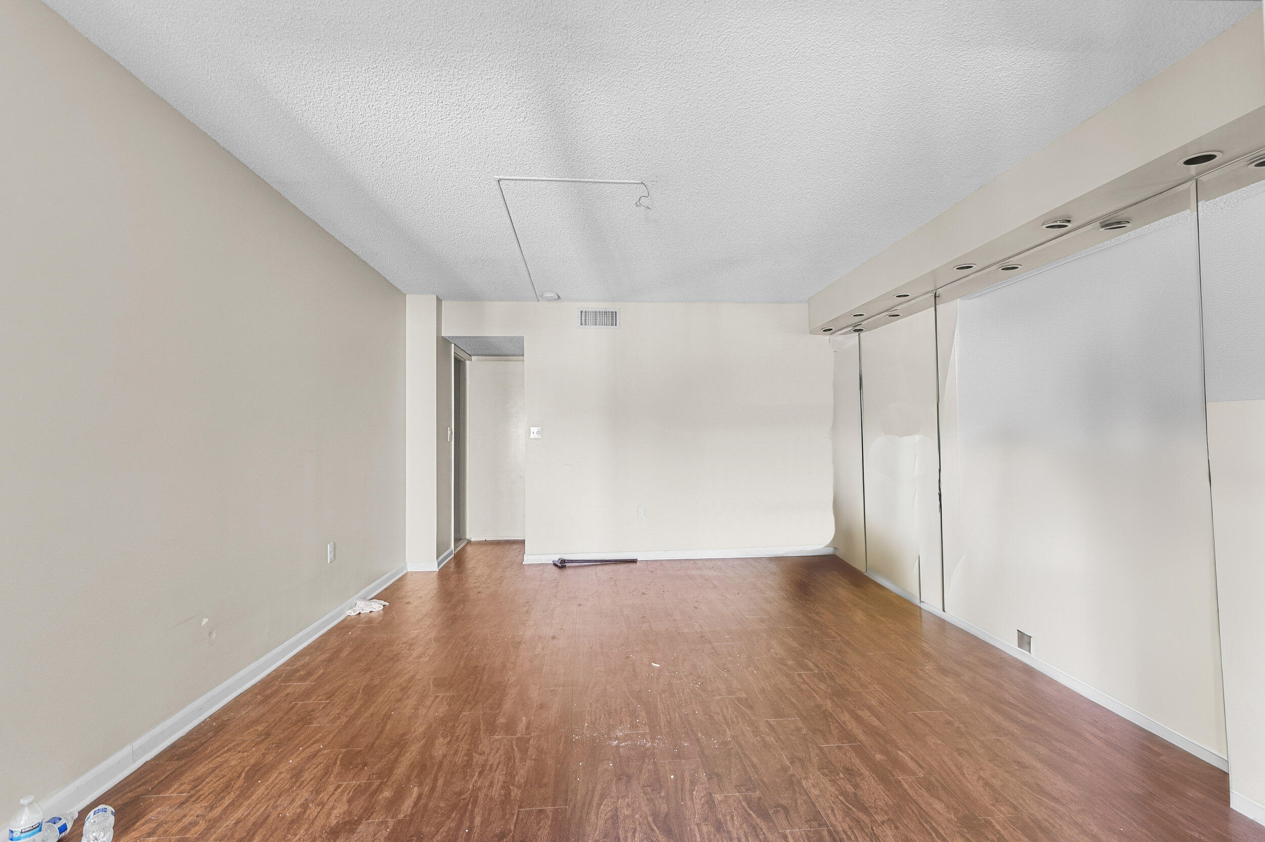 GRANDVIEW AT EMERALD HILLS CONDO - Residential