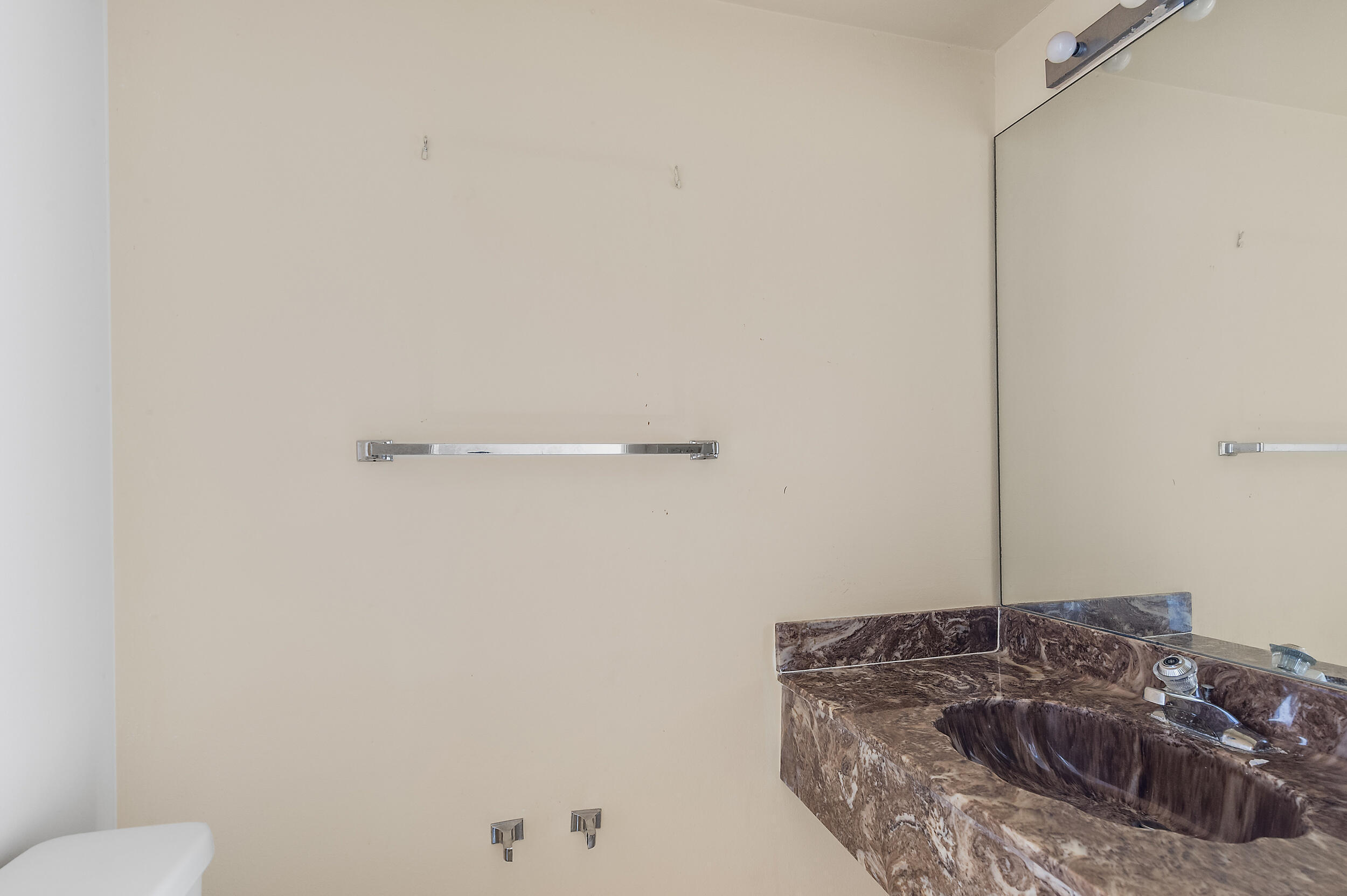 GRANDVIEW AT EMERALD HILLS CONDO - Residential