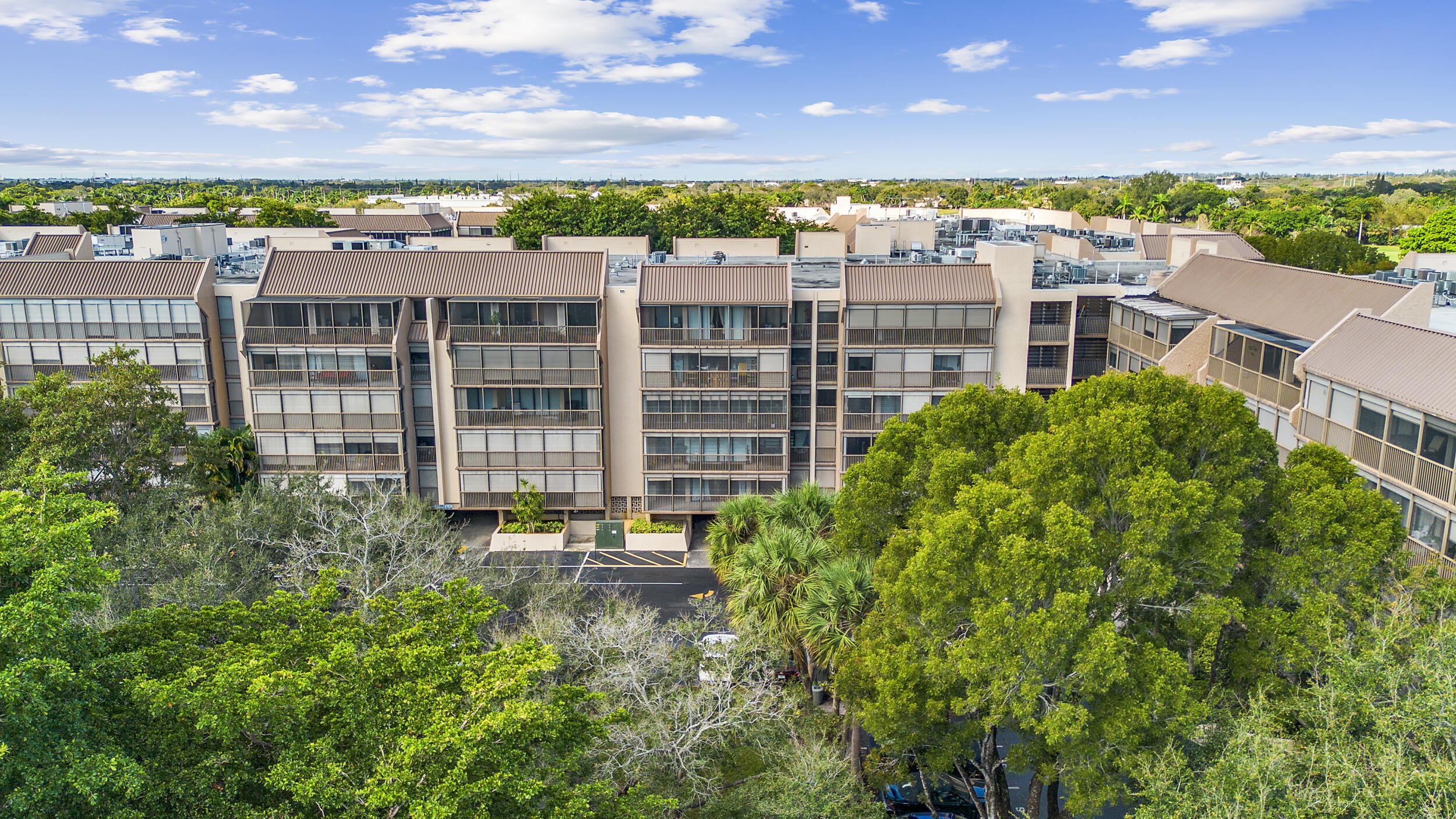 GRANDVIEW AT EMERALD HILLS CONDO - Residential